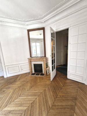 bureau 13 m² 2.jpg